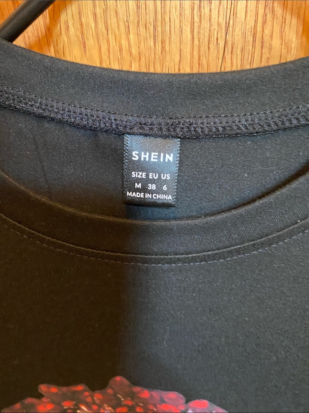Shirts
Size small - Picture 4 of 4